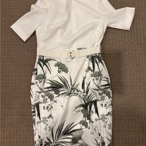 Ted Baker London Cream and Gray Floral Pencil Skirt